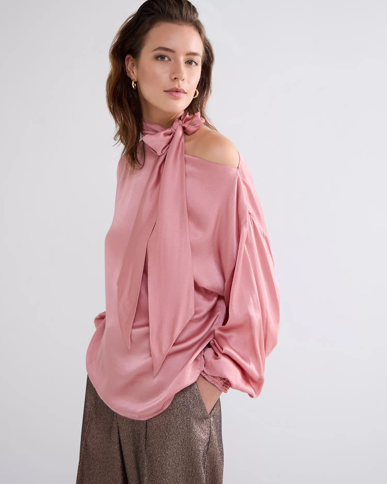 DAMES Summum Glanzende Top Met Strik
