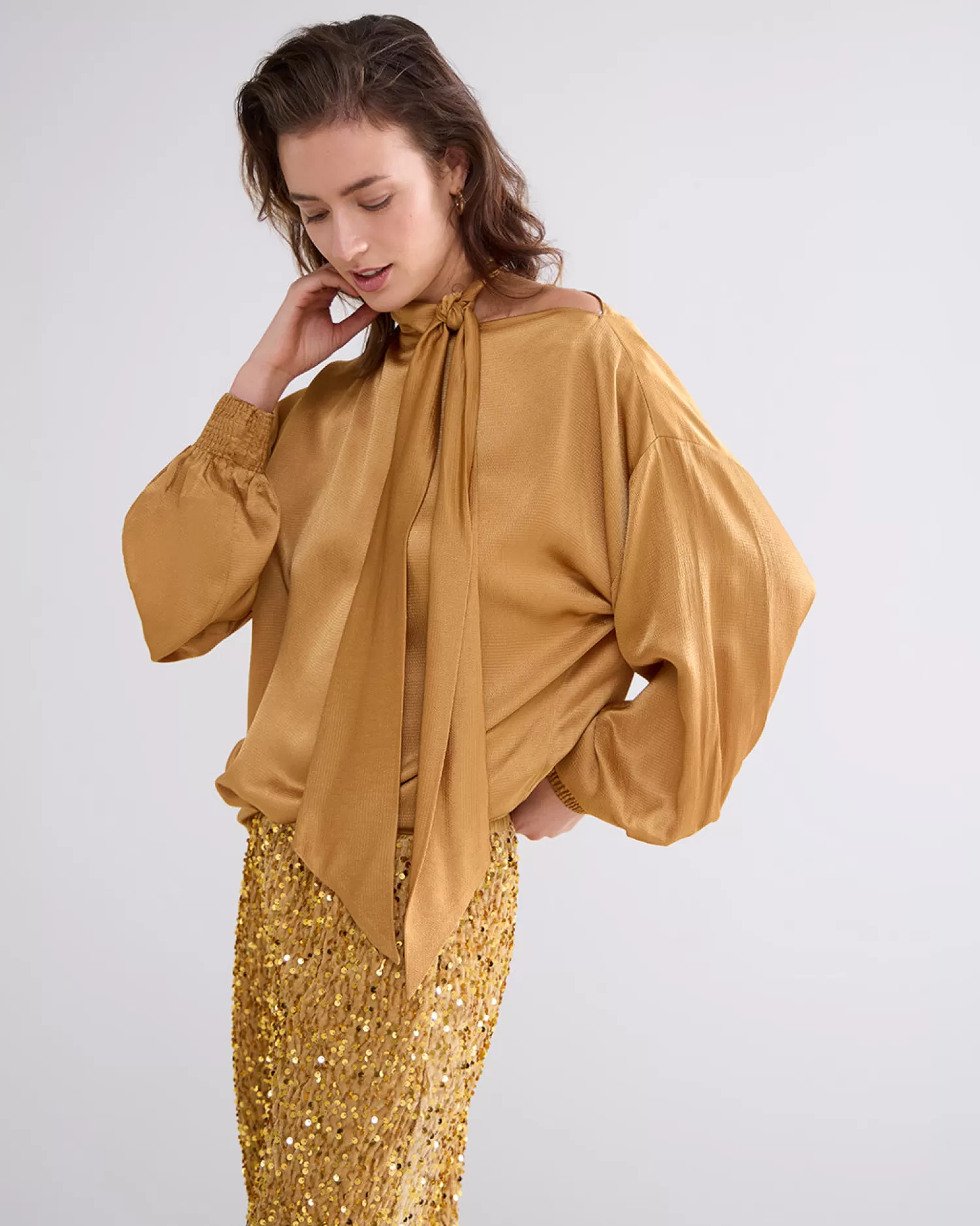 DAMES Summum Glanzende Top Met Strik