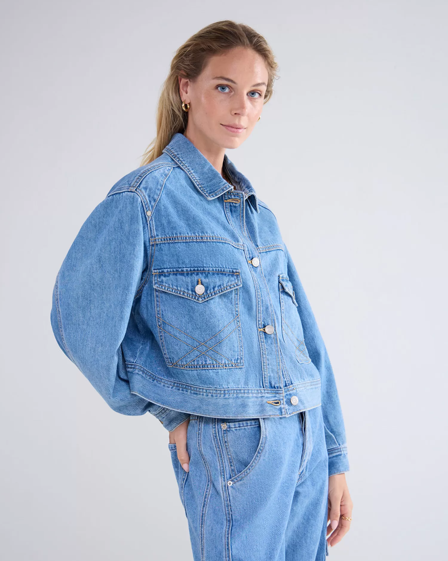 DAMES Summum Oversized Denim Jacket