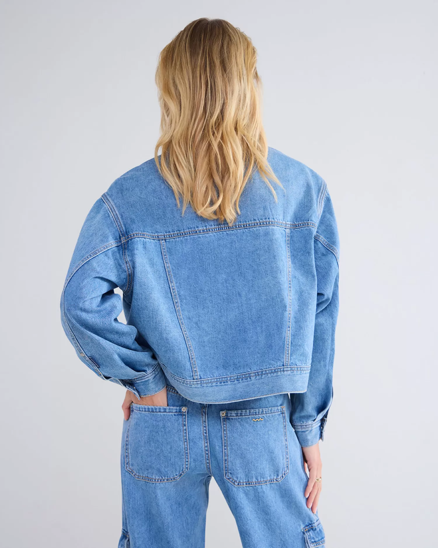 DAMES Summum Oversized Denim Jacket