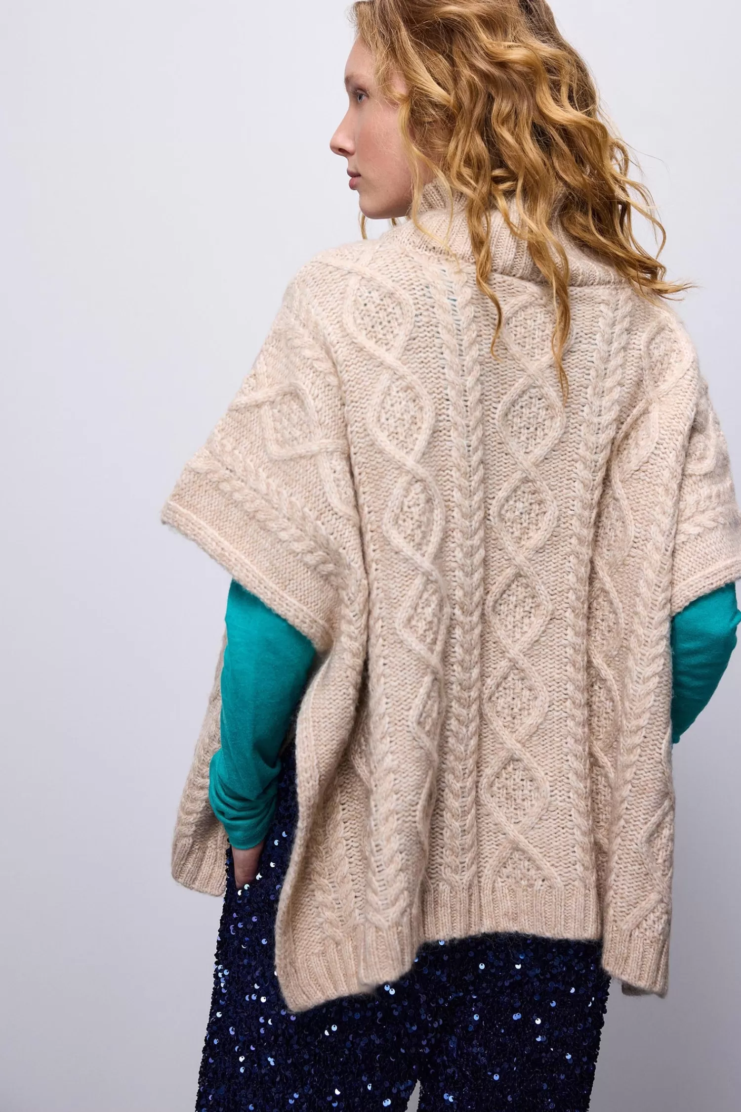 DAMES Summum Poncho Met Col