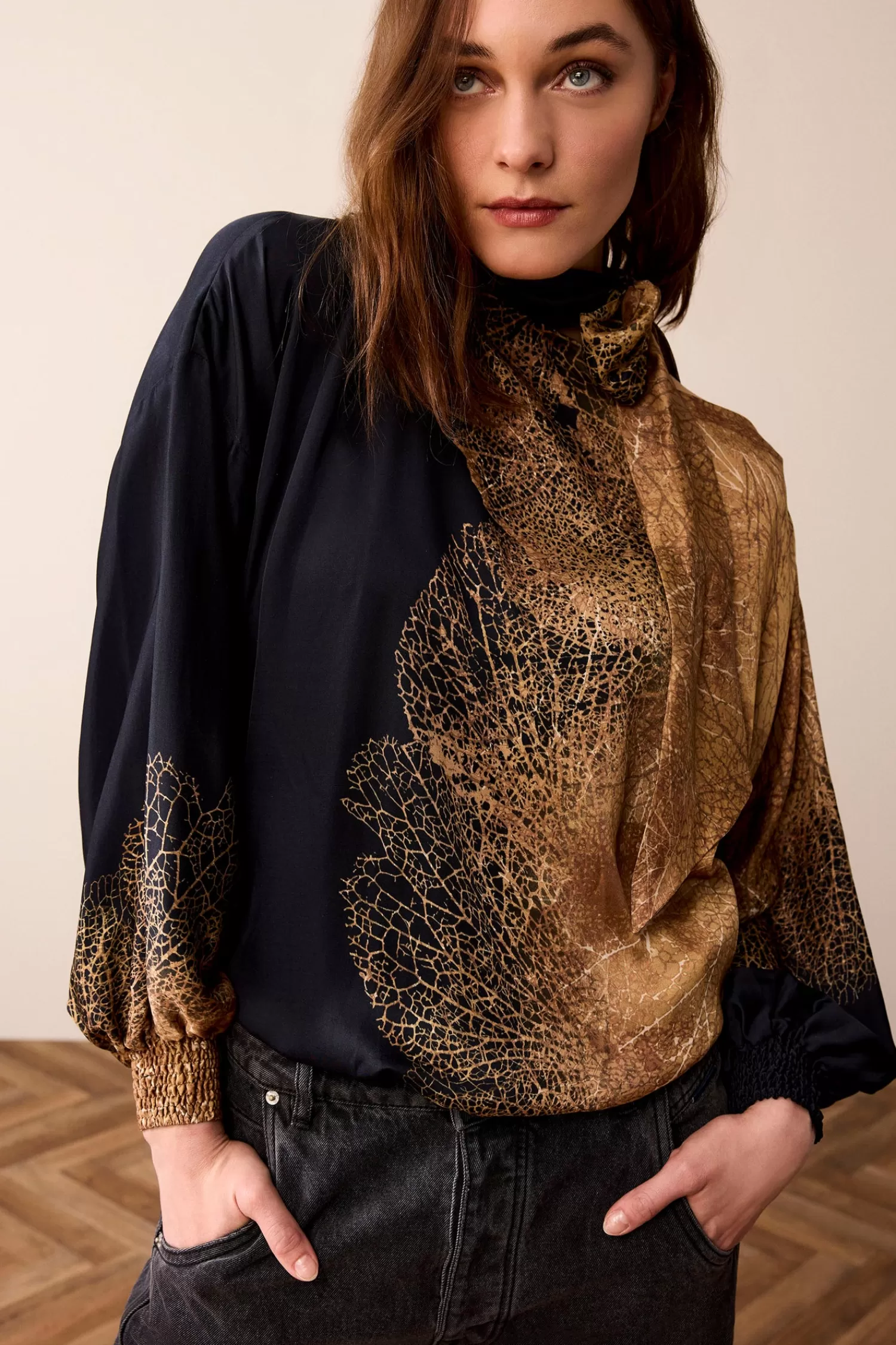 DAMES Summum Top Met Bladprint